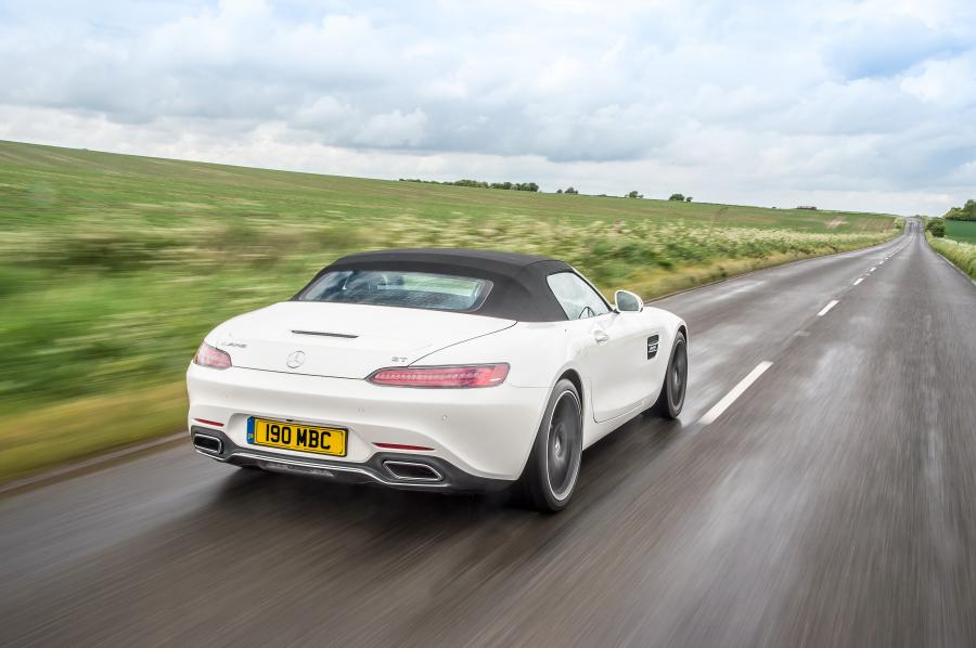 Mercedes-AMG GT Roadster 2017 года  (UK) (фото 10 из 40)